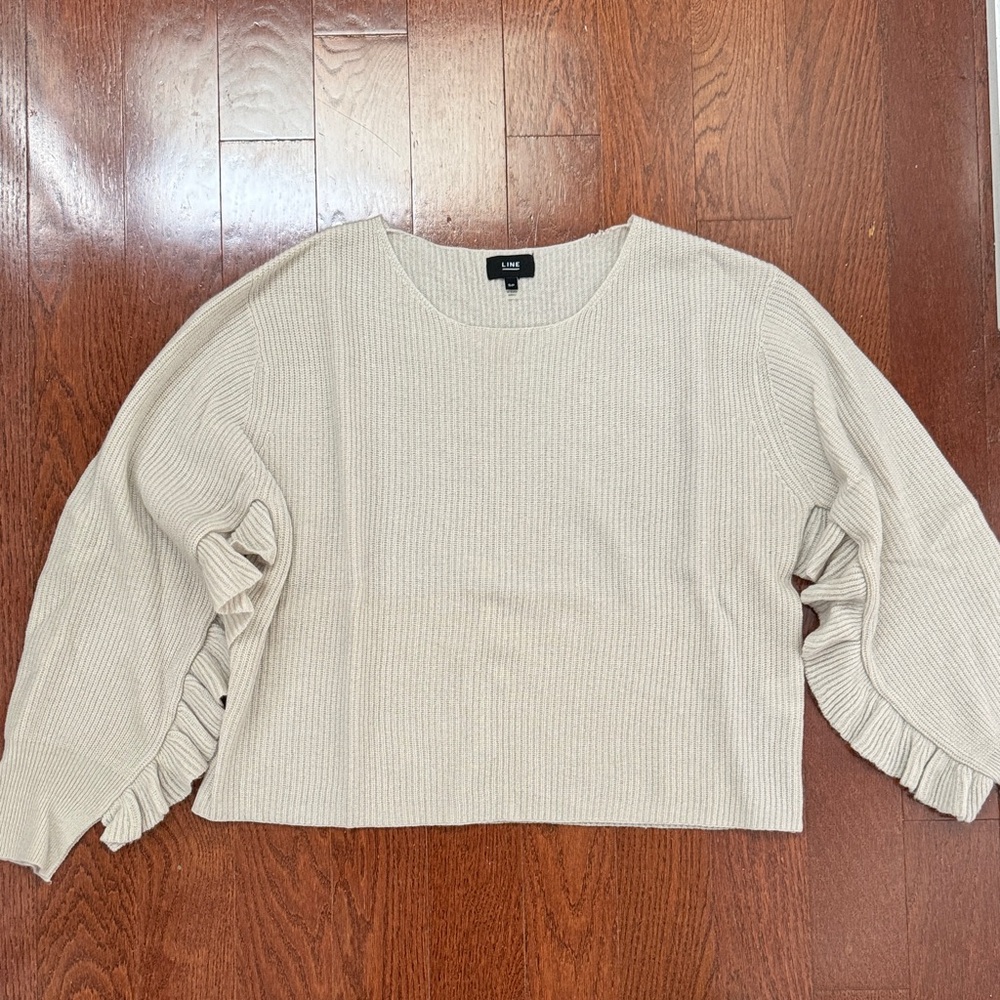 100% CASHMERE KNIT SWEATER WITH RUFFLE SLEEVES
